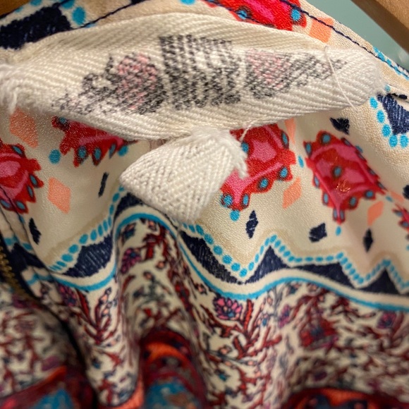 Beautiful Colorful Top - Picture 3 of 3